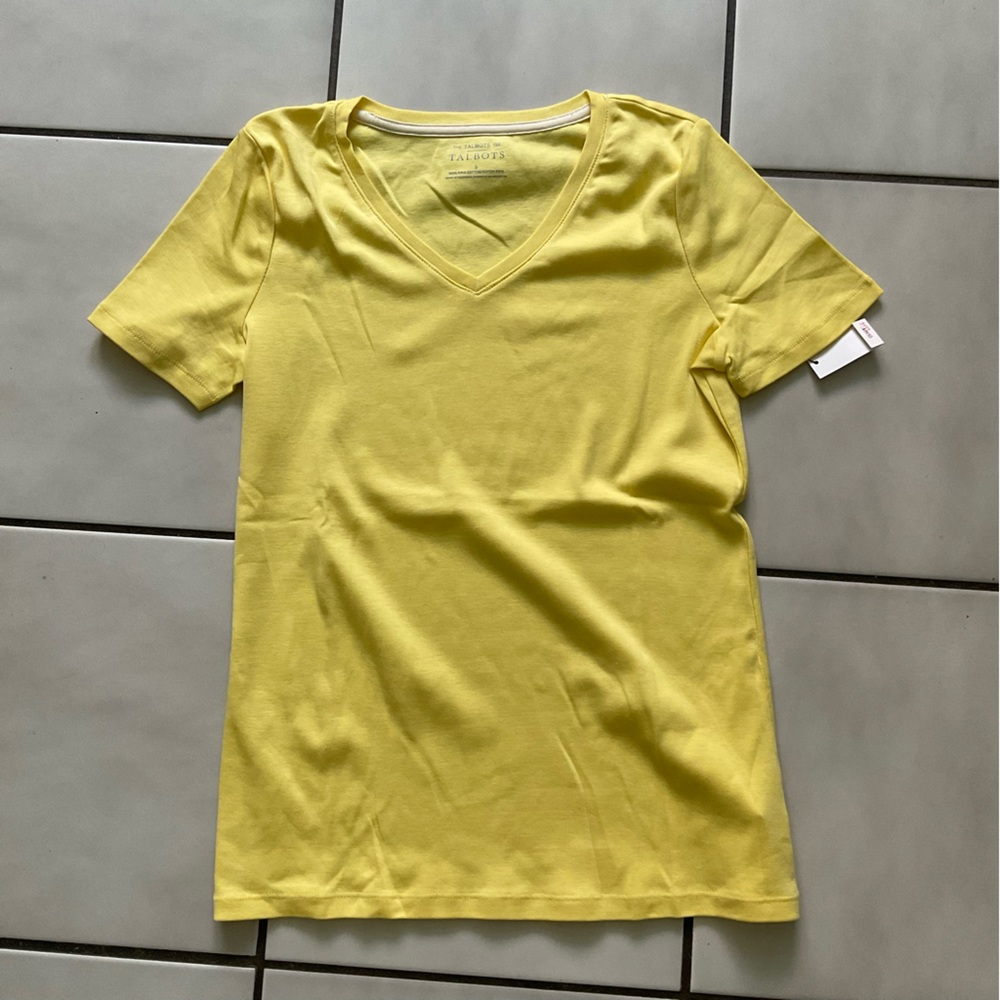 Talbots yellow v-neck tshirt SZ S